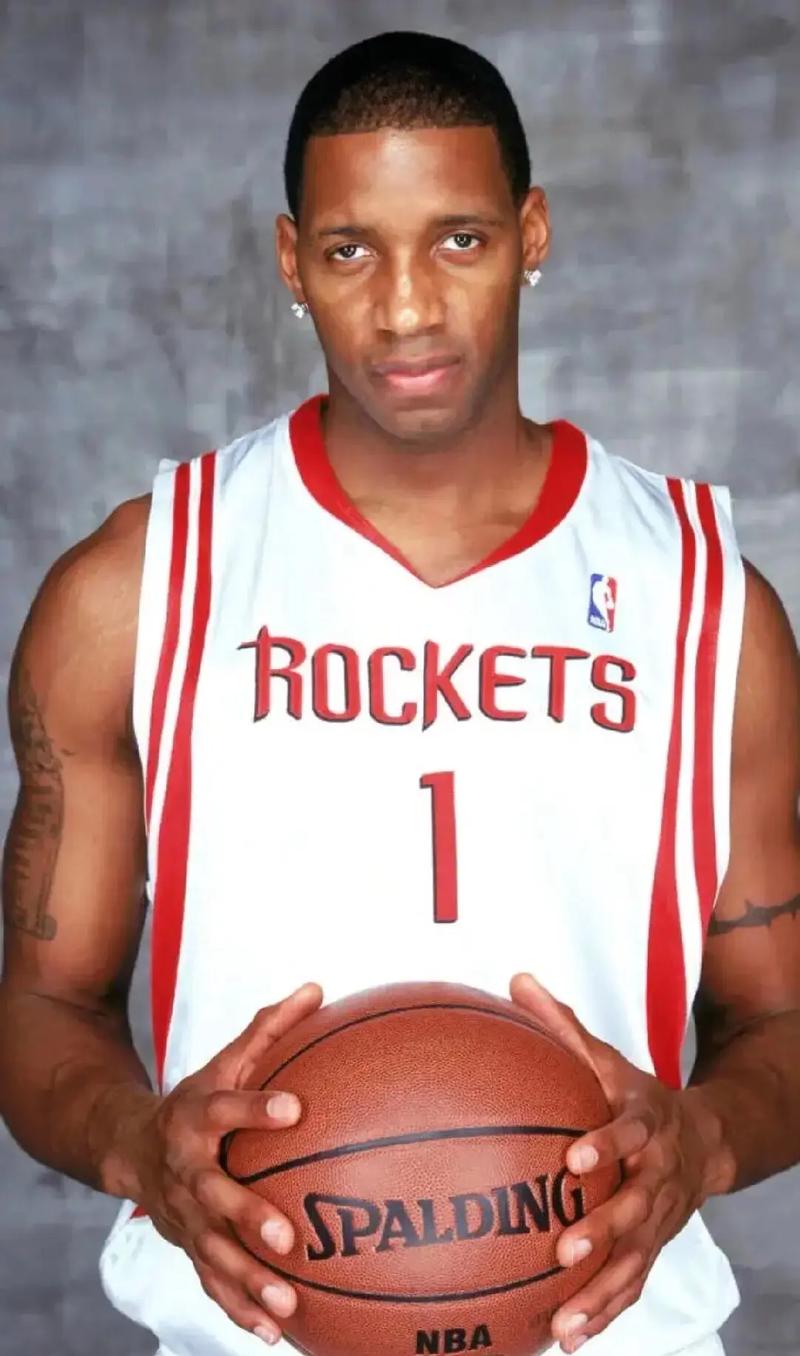 博洛尼亚总监：我们对球队表现满意，但现实地看不认为能争冠（博洛尼亚总监：对球队表现满意，但坦言争冠不现实）