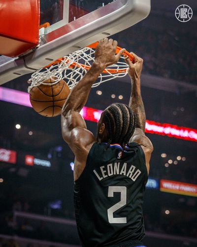 12月1日NBA看点：湖人冲击7连胜，猛龙&尼克斯强强对话（12月1日NBA前瞻：湖人剑指七连胜，猛龙与尼克斯强强碰撞）