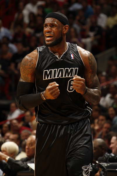 浙江男篮末节连得10分逆转辽宁（末节10分爆发，浙江男篮逆转辽宁）