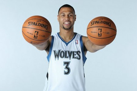 前克罗地亚国脚拉基蒂奇在接受采访时谈莫德里奇（前克罗地亚国脚拉基蒂奇在专访中谈及莫德里奇）